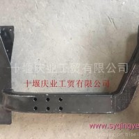 陕汽德龙F3000右前踏板支架/DZ1640240245