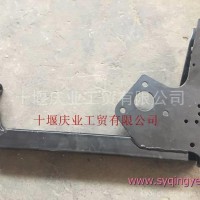 陕汽德龙F3000右后踏板支架/DZ13241240190