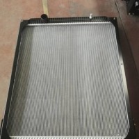 厂家直销联合卡车三环十通陕汽重汽水箱散热器总成（中冷器总成）/100130100090