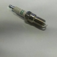 别克 君威 福特嘉年华 福克斯 蒙迪欧 马自达 单铱金火花塞/8KRI-G 7127