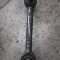联合重卡 上推力杆总成 100291900011/100291900011