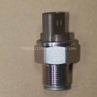 重汽豪沃 日野五十铃 工程机械电装轨压传感器/DENSO499000-6131