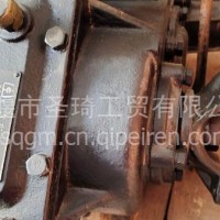 EQ2082分动箱总成/1800F33一00020