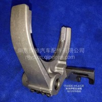 一汽解放J6F变速箱拨叉/1702035-A1L