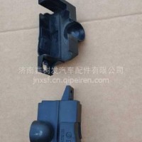 DZ15221114117陕汽重卡配件德龙新m3000面罩锁座装饰盖板/DZ15221114117