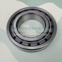 东风猛士EQ2050B装甲越野车变速箱二轴后轴承192509/192509