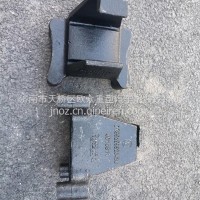 陕汽德龙新M3000弹簧滑板 钢板座/DZ95259520438