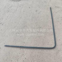 欧曼ETX驾驶室右前窗帘滑道/1B24957200012