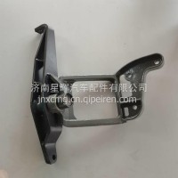 NXG17WLAW511-03070徐工汉风G7轴承式换挡摇臂换挡操作机构四脚头支架/NXG17WLAW511-03070
