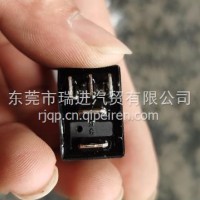 奥铃欧马可5插继电器/1B18037500019