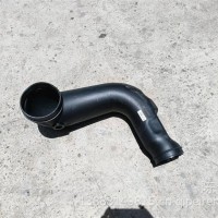 重汽汕德卡空气管/712W08201-0069