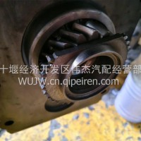 大同70T前夹心取力器总成/QED405-A