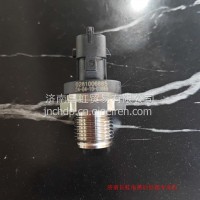 0281006885轨压传感器6885锡柴国产/0281006885