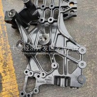 左前下防护支座-连支架与车架/2809217-KR600