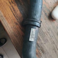 重汽豪沃TX发动机上水管/WG9725530579