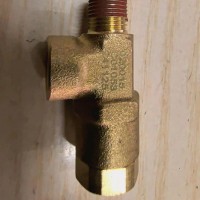 法士特变速箱气管三通接头/C01053