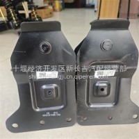 5001120-C3104东风东风右支架带橡胶套总成-后悬置（与左件对称）/5001120-C3104