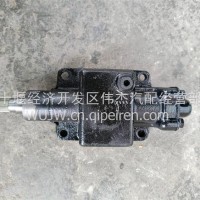 东风猛士变速箱顶盖总成/1700C21-300