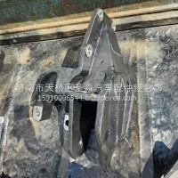 87029010113A陕西同力885新式前簧前支架 /87029010113A