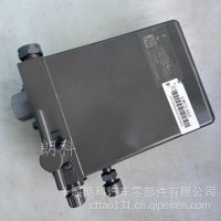 重汽汕德卡驾驶室举升油泵液压电动泵翻转手动泵升降器电机泵手摇泵/811W41723-6004
