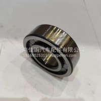 131401020977A013三一徐工矿卡配件宽体自卸车导向轴承/131401020977A013