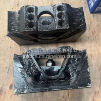发动机后悬置软垫A229900008929三一25T/A229900008929