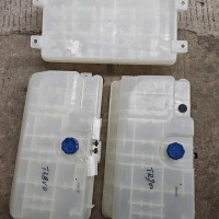 东风天龙KL付水箱1311010-T38V0/无孔，TR900有孔/1311010-TR900