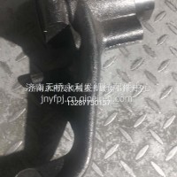 欧曼7.5T转向节支架 右 带衬套114116754102/114116754102