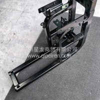 东风天锦尿素箱罐托架总成/A077N000