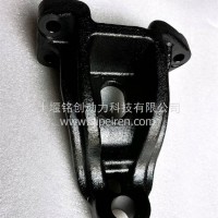 L8.9发动机前悬置支架/5591053